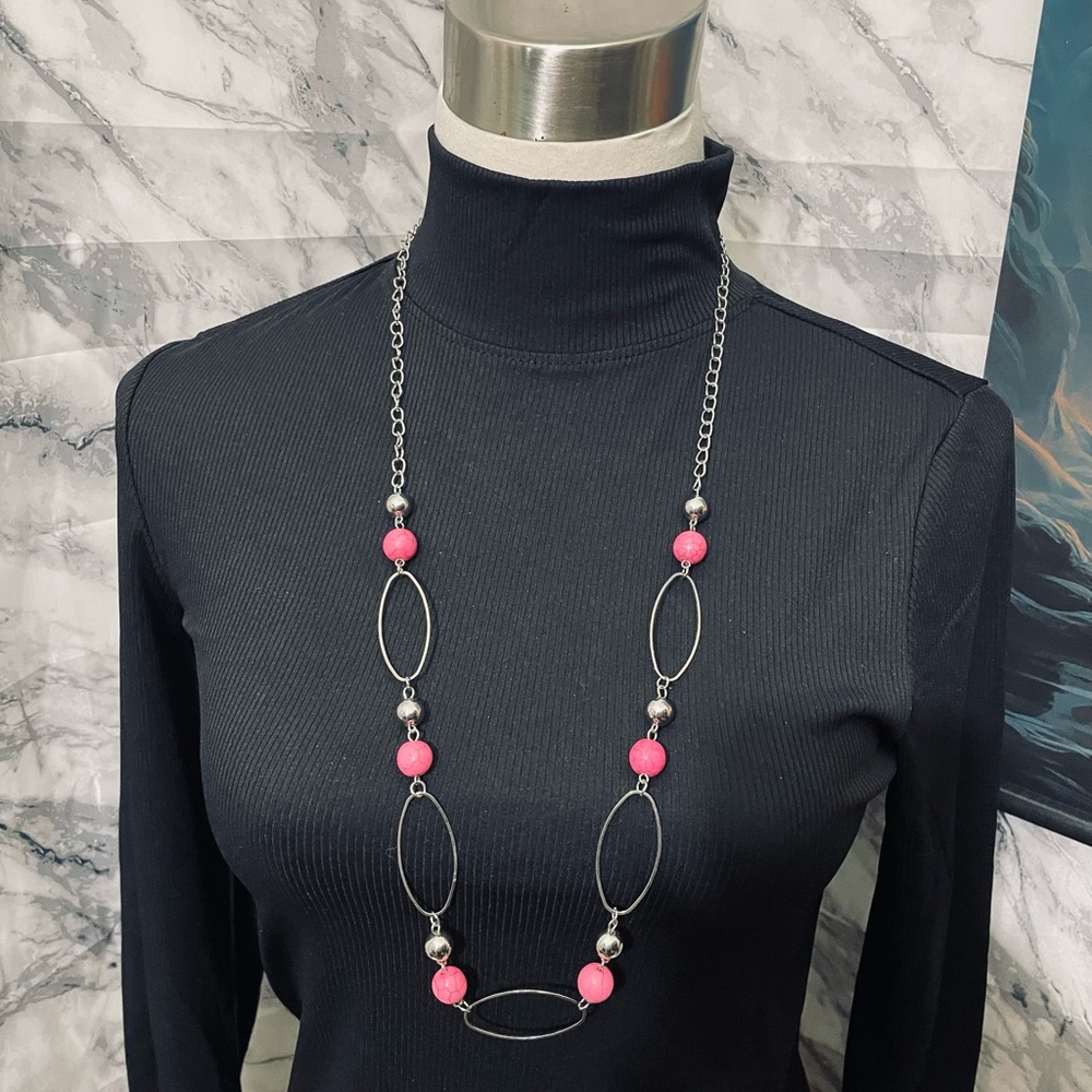 Silver and Pink Beaded Necklace with Oval Links
